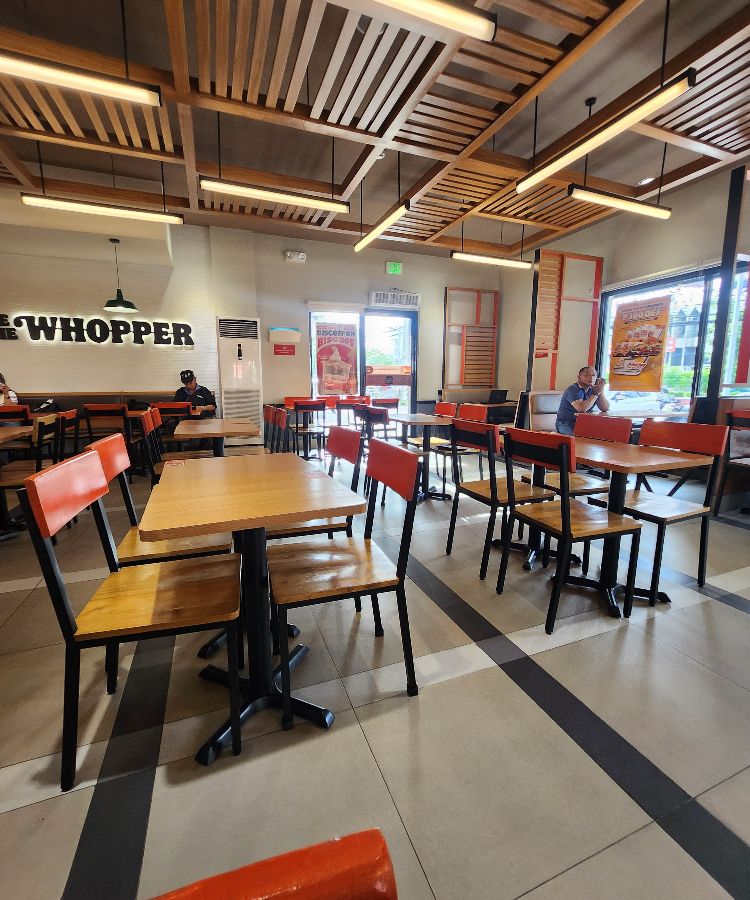 넓고 쾌적한 버거킹 내부