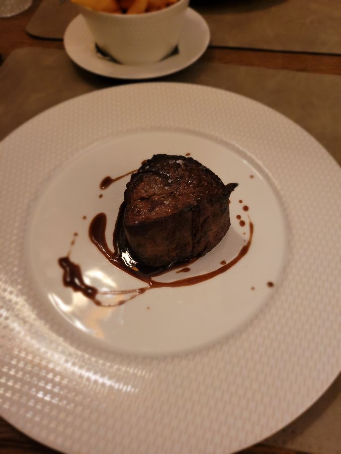 플레이팅 예술, 스테이크 단독샷