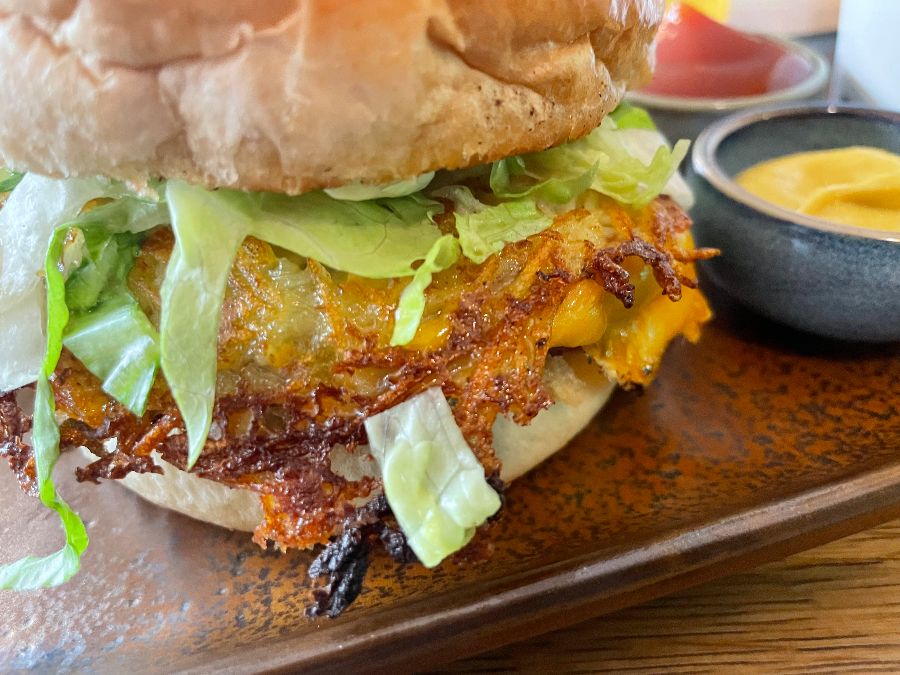 뢰스티 버거의 단면