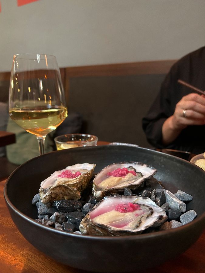신선함이 느껴지는 굴 요리