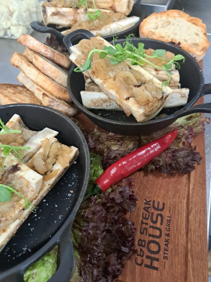 구운 골수 요리