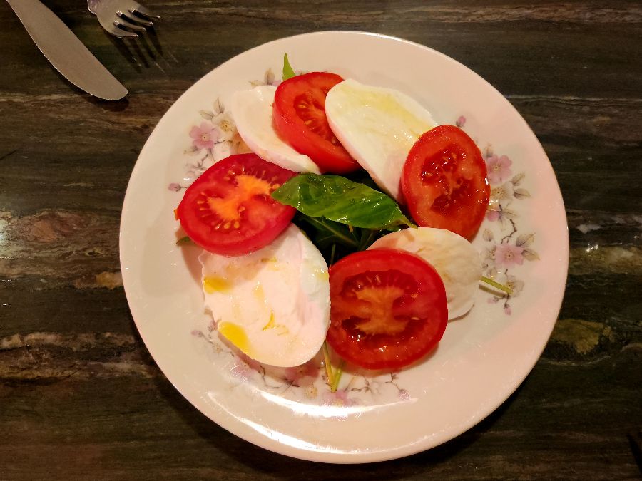 잊을 수 없는 까르보나라의 풍미