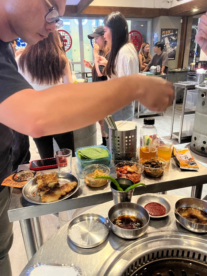 다양한 메뉴가 있는 한식 식탁