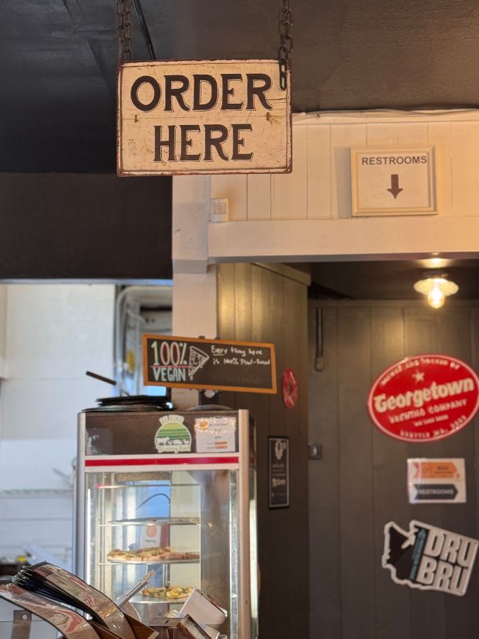 깔끔하게 정리된 테이블