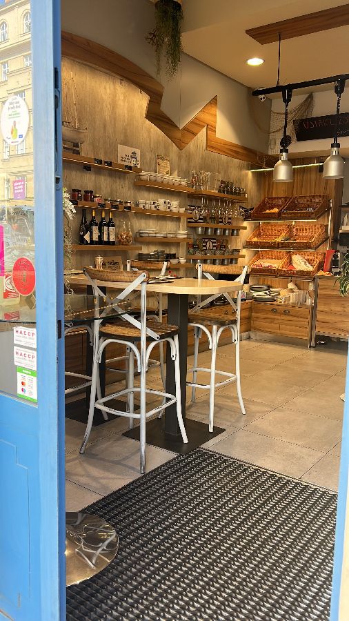 다채로운 해산물과 와인