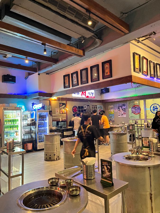 맛깔스러운 고기와 밥