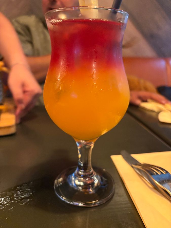 식사 후 만족스러운 표정