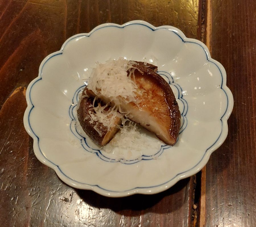 깔끔하게 정돈된 테이블 세팅