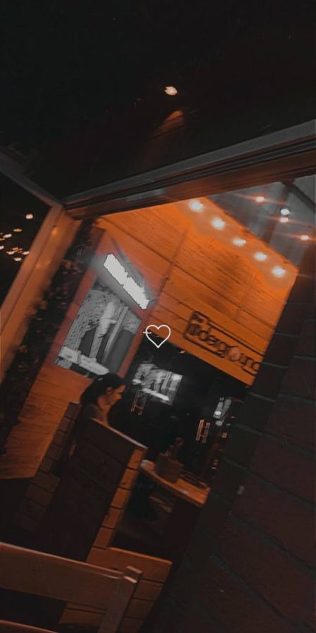 The Unground Pub의 야경