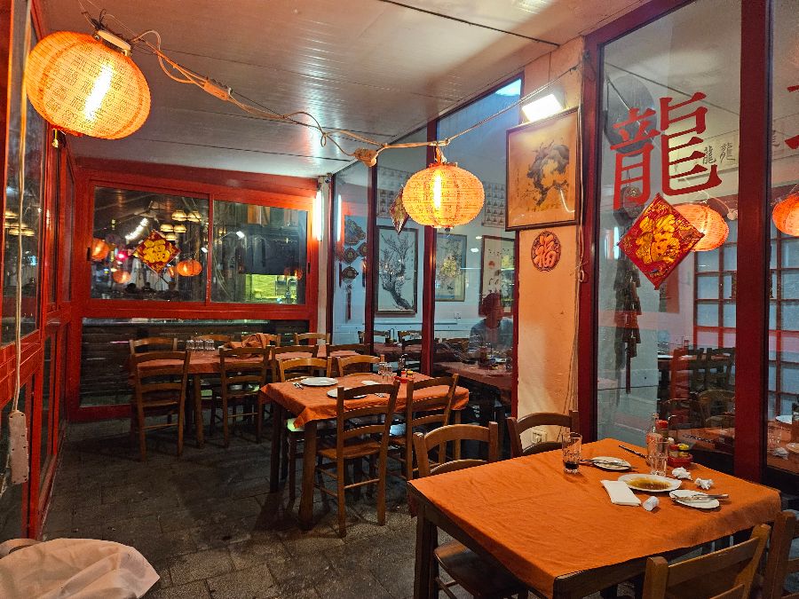 롱싱의 80년대 감성 인테리어