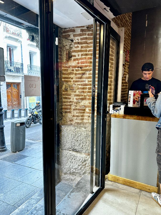 디보라레 외부 모습