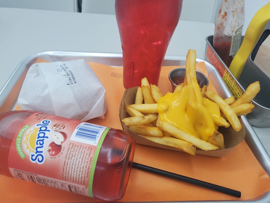 스내플과 햄버거