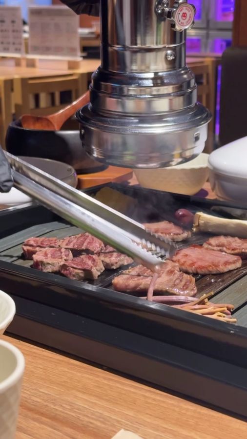 고기 굽는 모습