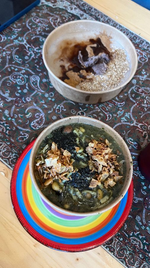 다채로운 색감의 채식 요리