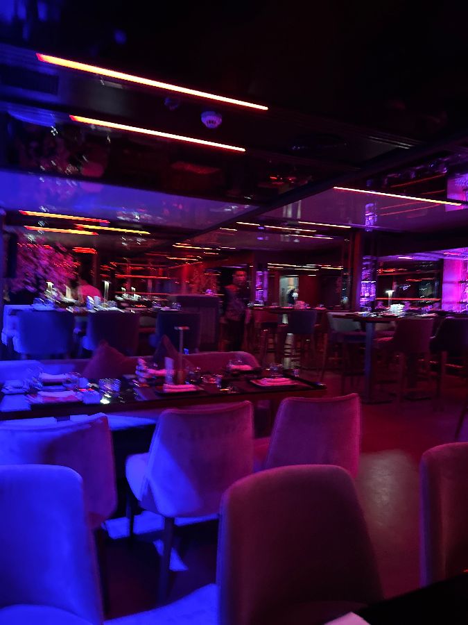 레스토랑 내부 야경