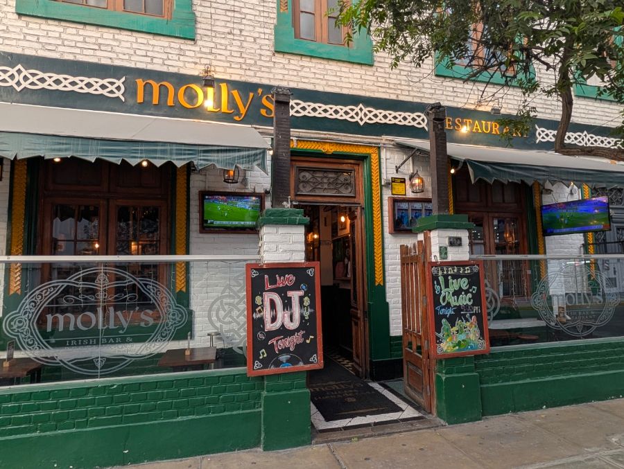 몰리스 외부 전경