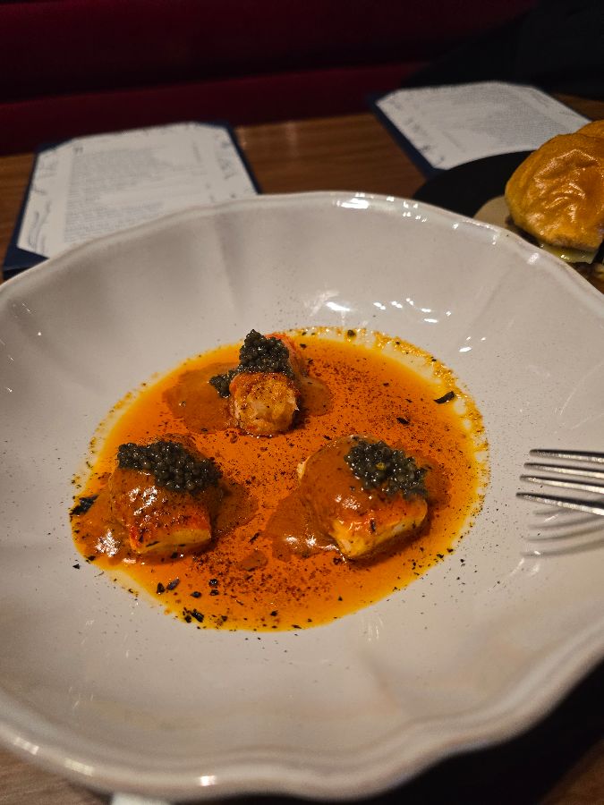 번트 사워도우 & 캐비어