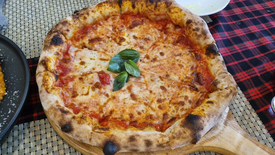 이탈리아 정통 마르게리타 피자