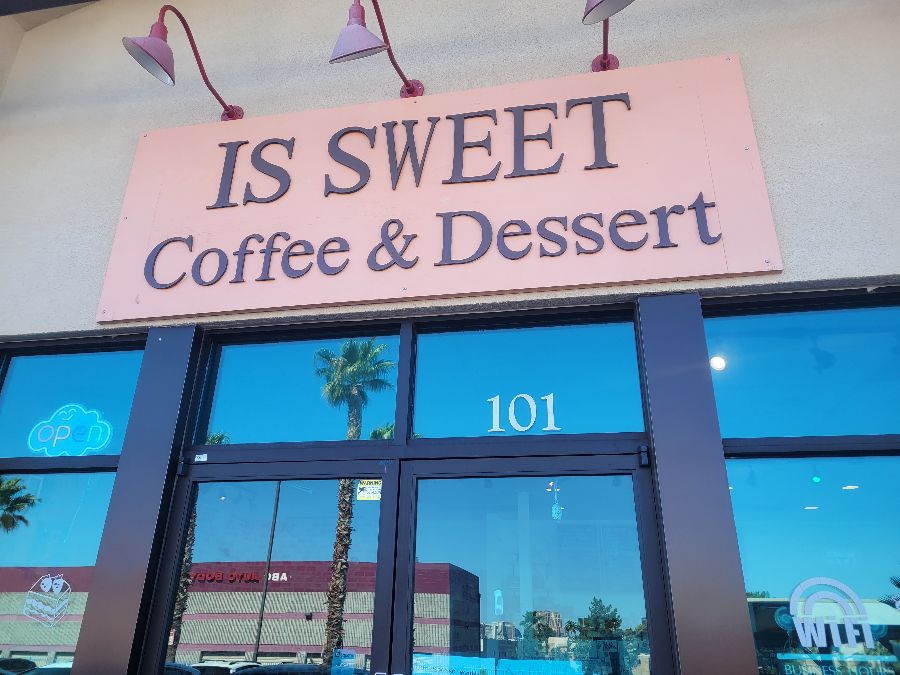 카페 Is Sweet 외관