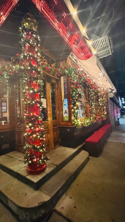 Onieal's on Grand 야경