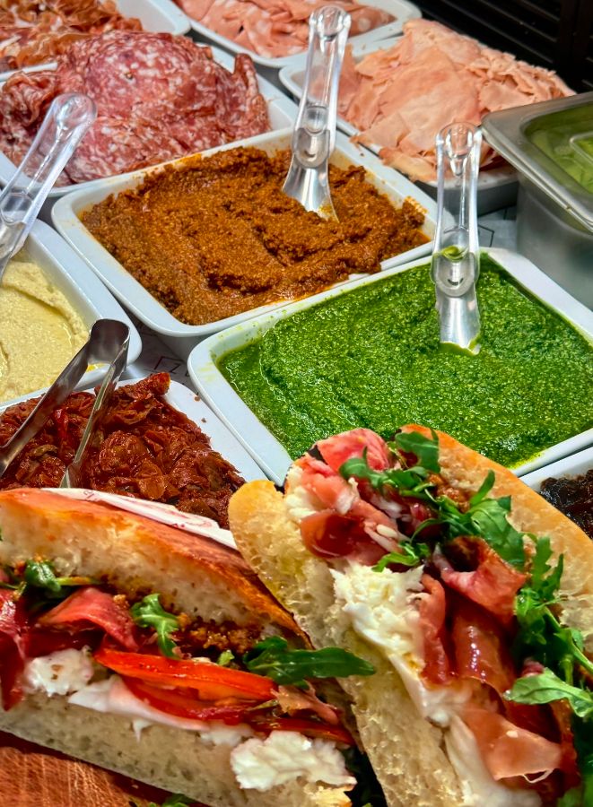 다양한 샌드위치 재료