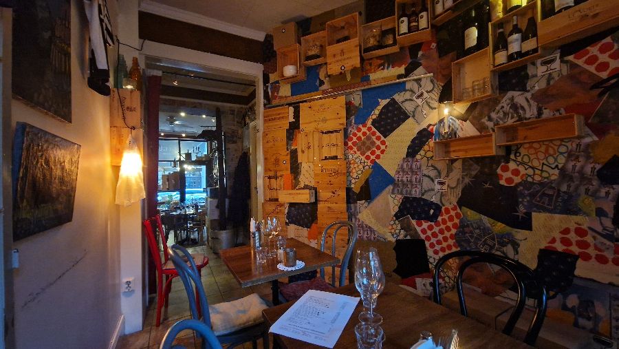 개성 넘치는 벽면 인테리어