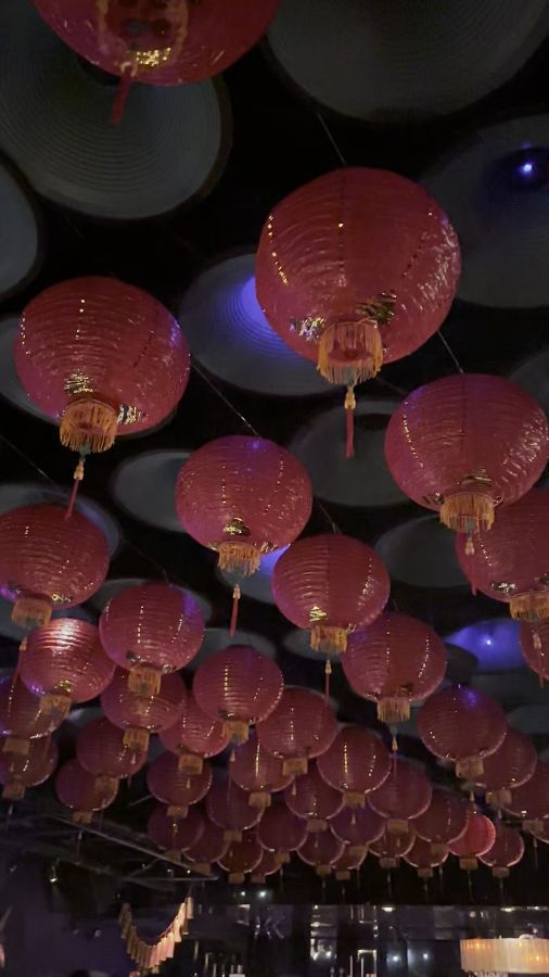 FRANK Taipei 내부 장식