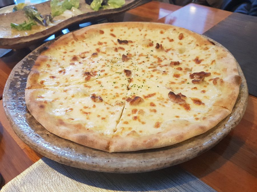 고르곤졸라 피자