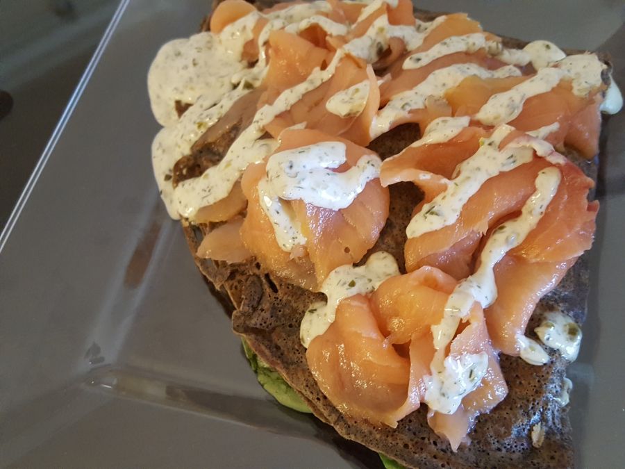 세이버리 샐몬 크레페