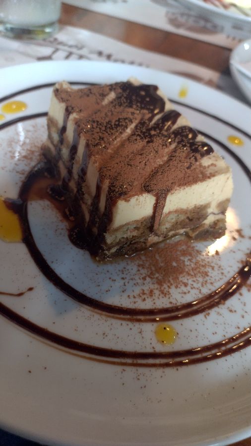 촉촉하고 부드러운 티라미수