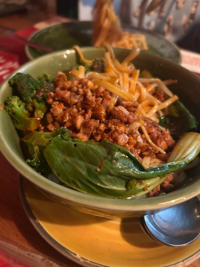 핑스 카페의 또 다른 면 요리