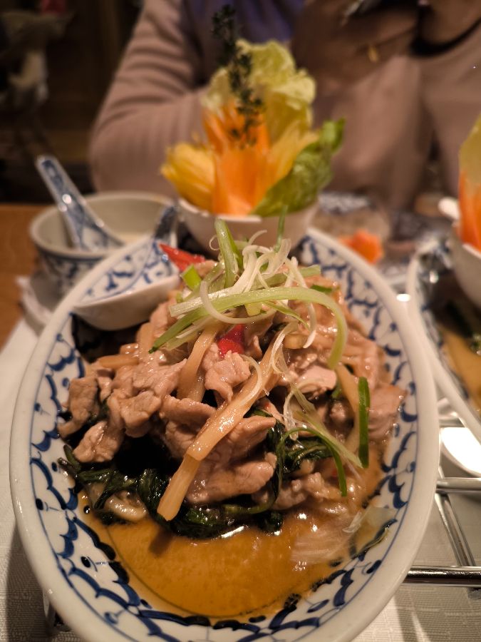 돼지고기 스프링롤