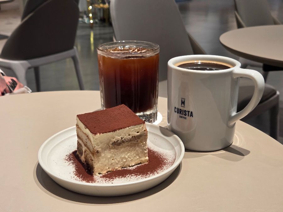 커피와 티라미수