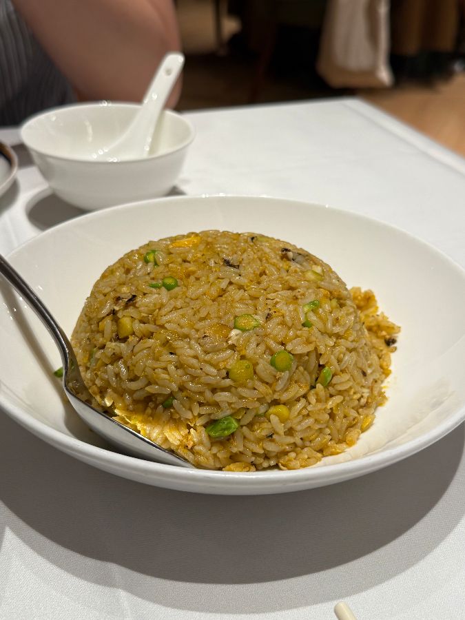 고슬고슬하게 볶아진 볶음밥