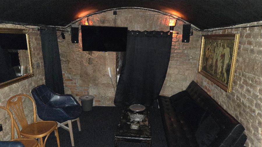 콘탁트 바 내부