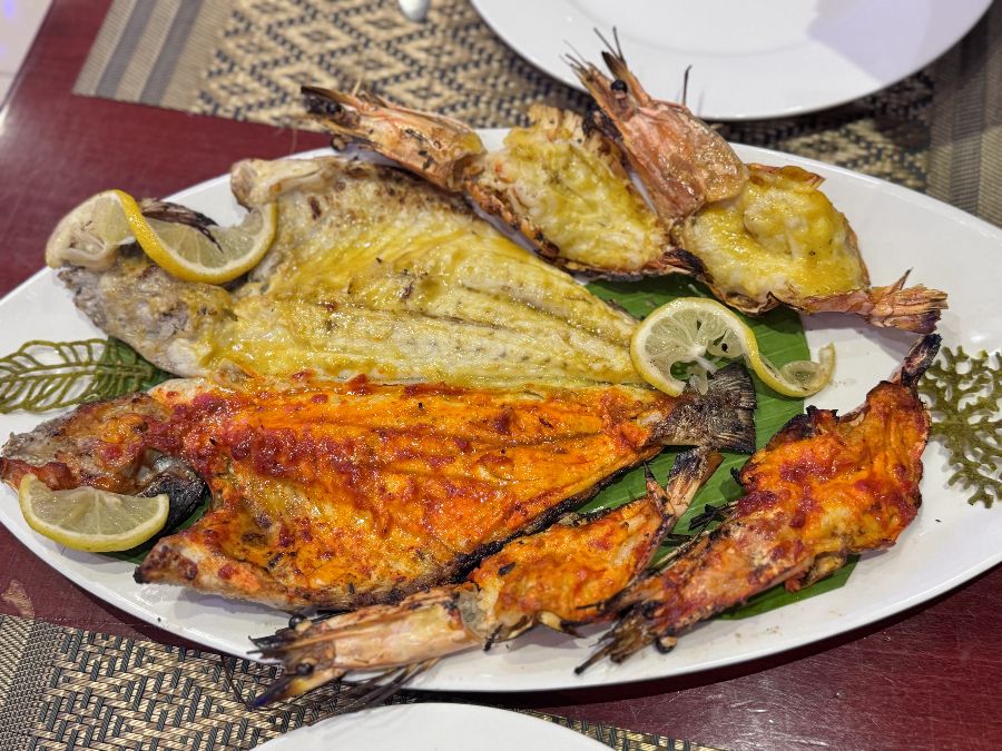 생선과 새우의 조화