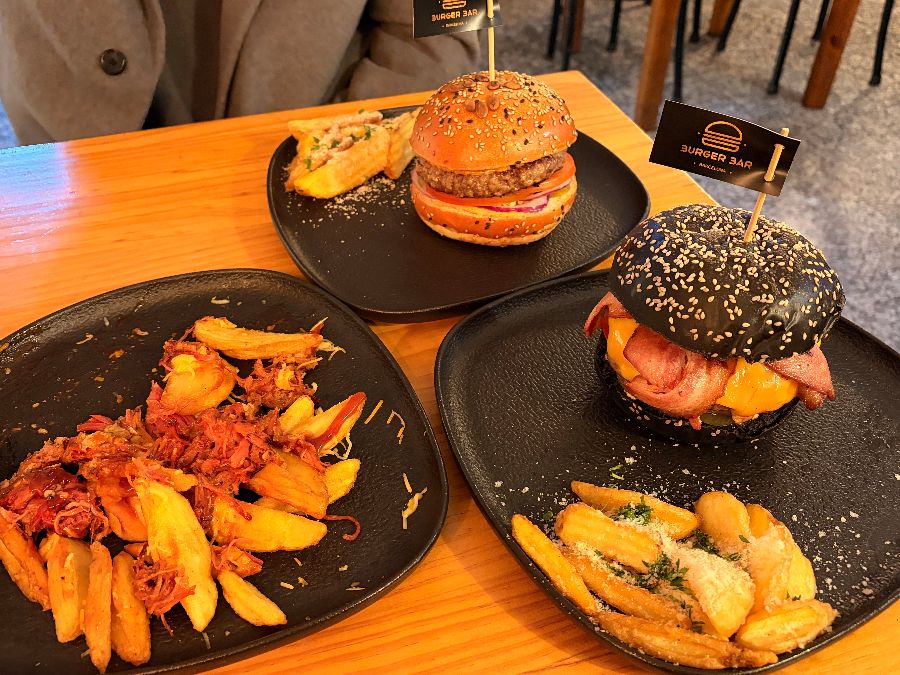 다채로운 버거 메뉴