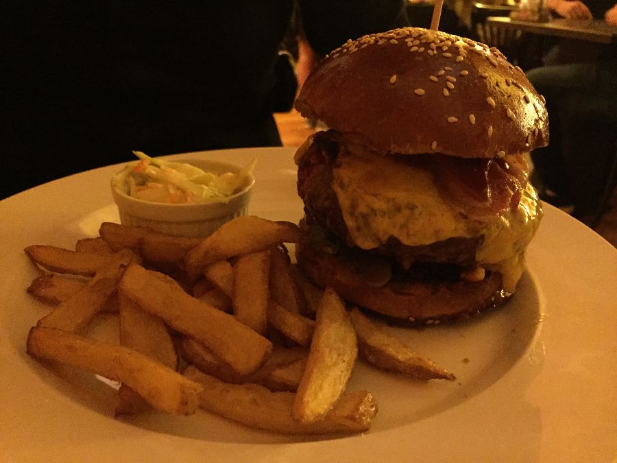 푸짐한 COW BOY 버거