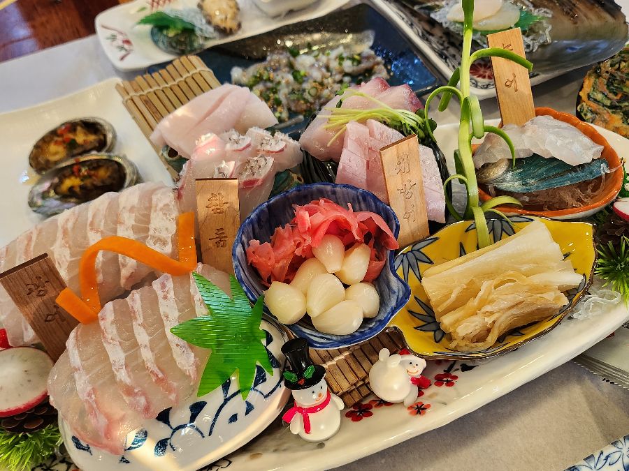 신선한 해산물 스끼다시