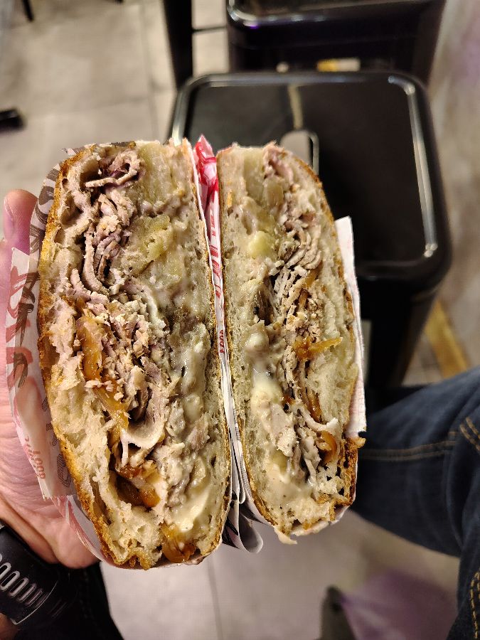 Porchetta 샌드위치 단면