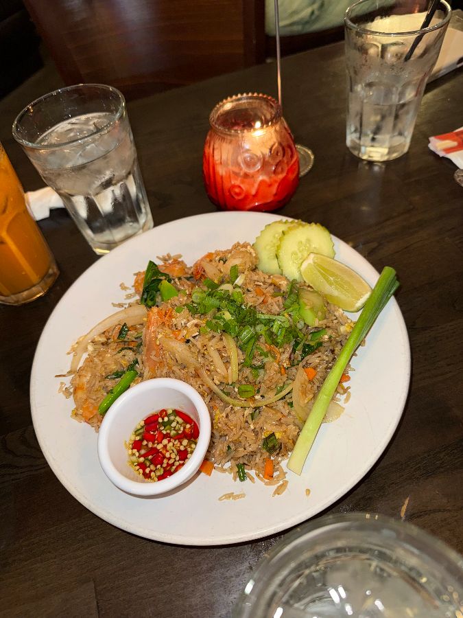 정갈하게 담긴 볶음밥