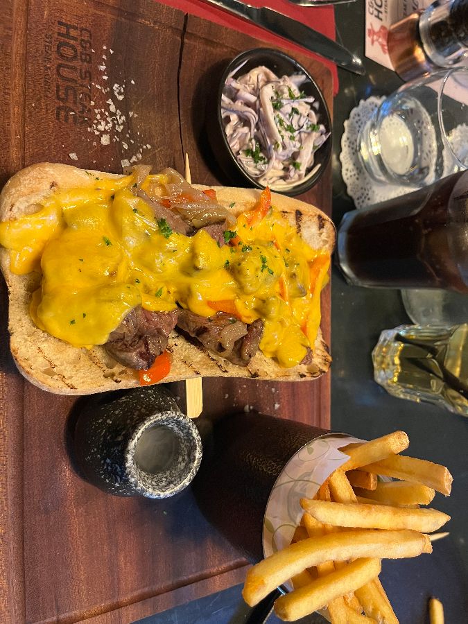 스테이크 샌드위치