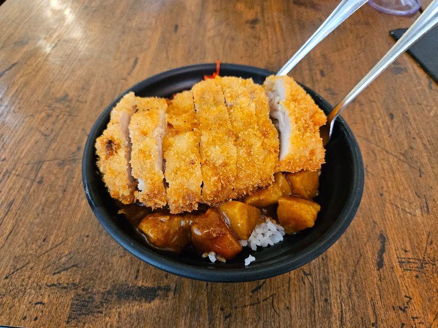 치킨 돈까스 카레