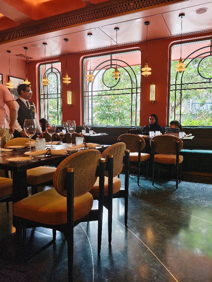 Nksha 레스토랑 다이닝 공간