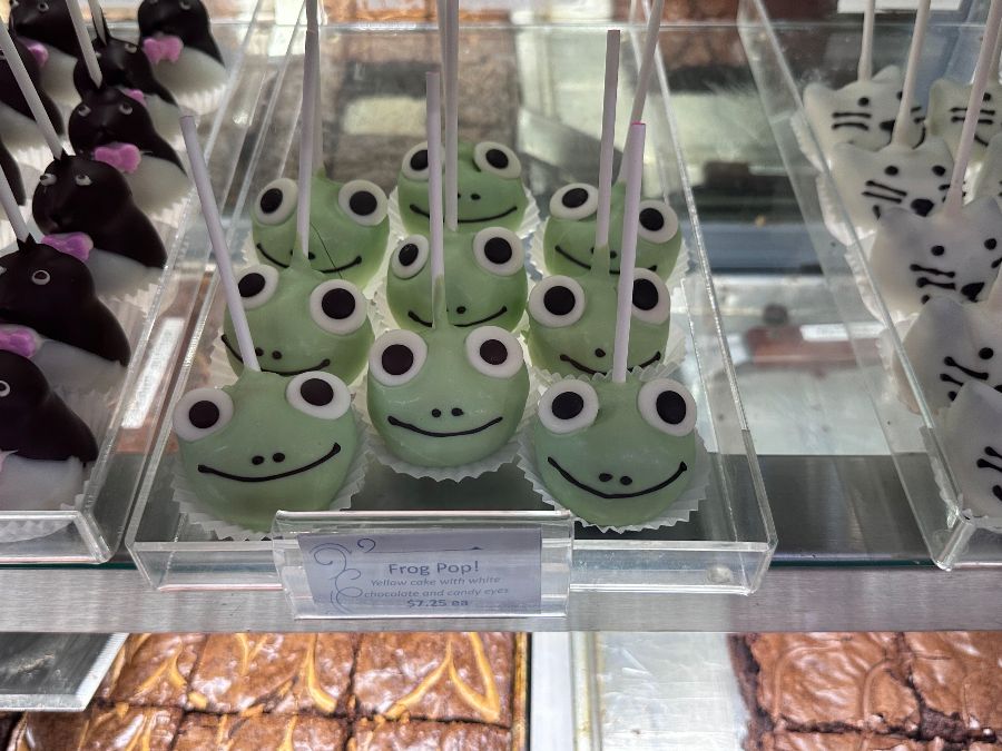 개구리 모양 케이크 팝