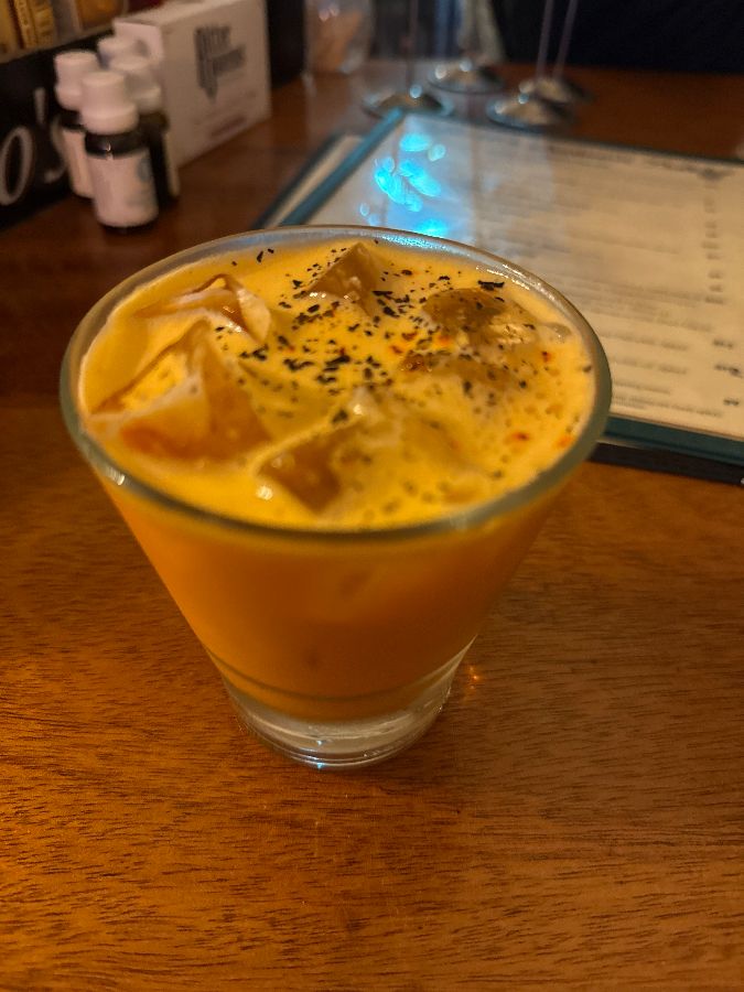 매력적인 색감의 타이 티 마티니