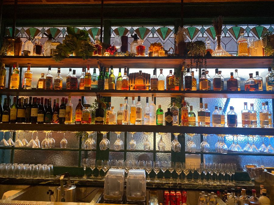 카페 내부 장식