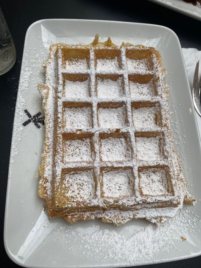 슈가파우더 와플