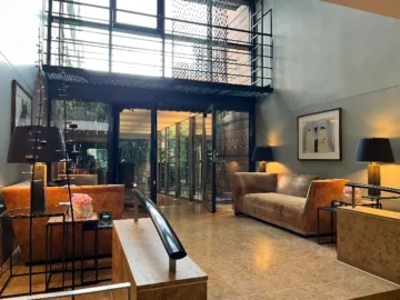 베를린 속 고요한 미식 낙원, FACIL에서 맛보는 황홀경