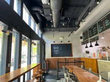 시카고에서 맛보는 텍사스 바비큐, 블랙우드에서 펼쳐지는 미식 로드